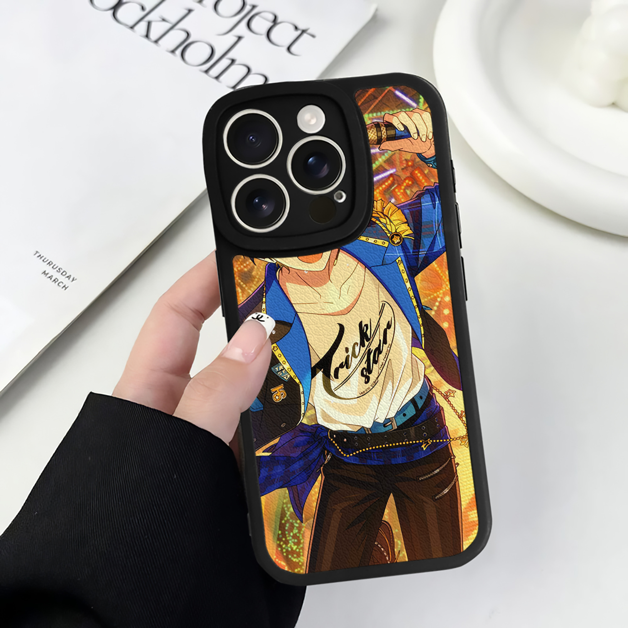 （画像用） あんさんぶるスターズ! Ensemble Stars 【iPhone 16シリーズ対応】シリコンスマホケース（レザー調） 材質：シリコン
